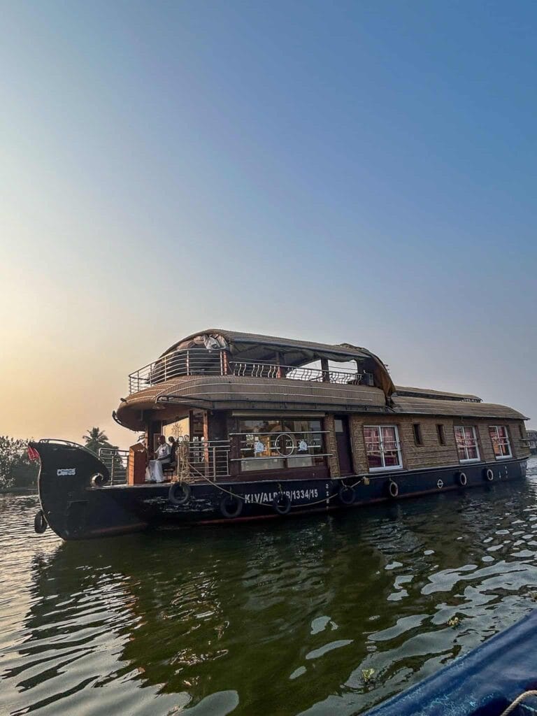 Houseboat cruise in Kerala backwaters
