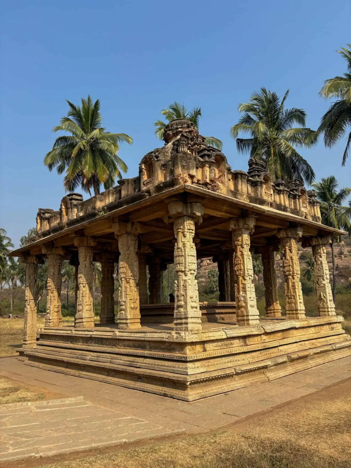 2 days in Hampi - best things to do bazaar